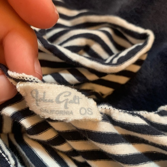 blue and white striped brandy melville crop top - Picture 5 of 5